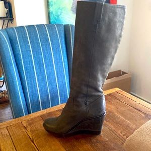 Frye Paige Wedge Size 9